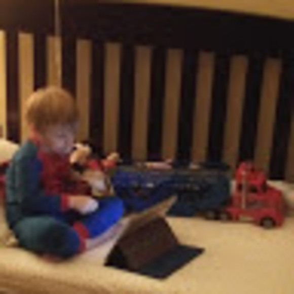 Meet your Posher, Amanda - Picture 1 of 1